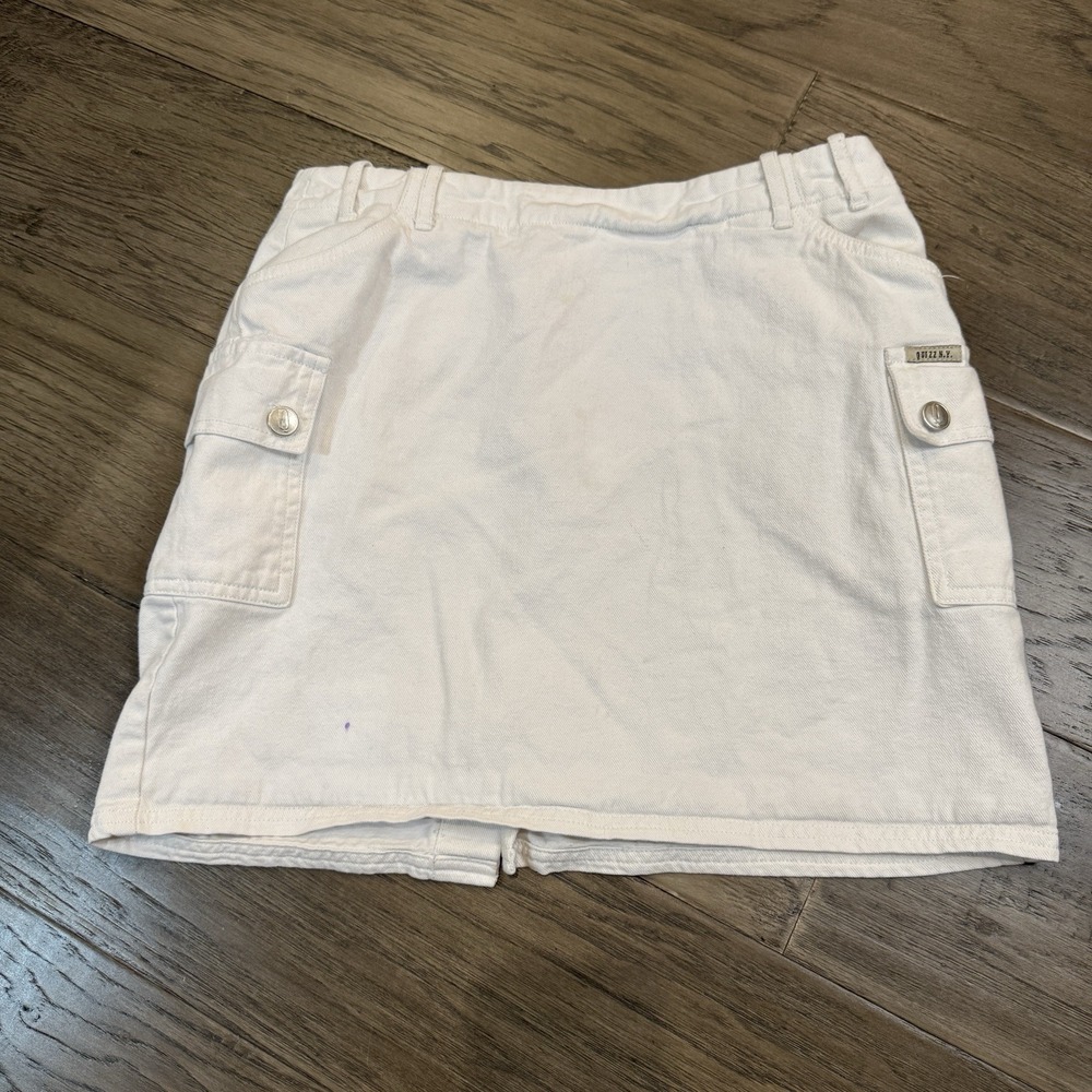 Y2K Quizz New York Vintage White Denim Mini‎ skirt Women's Size 5/6 CALL OUT